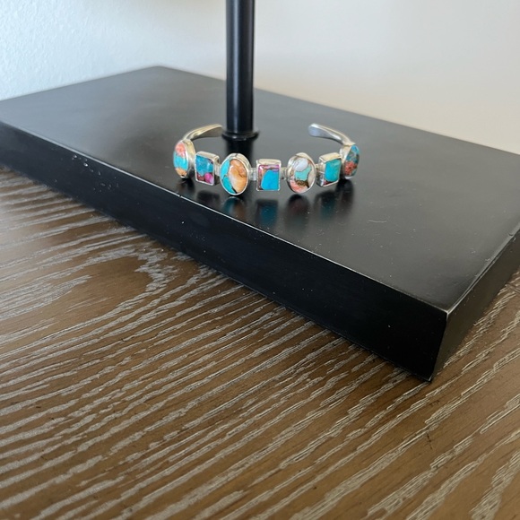 Navajo Turquoise Cuff Bracelet - Picture 6 of 8